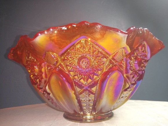 Red hobstar carnival glass ruffled bowl - Picture 3 of 5